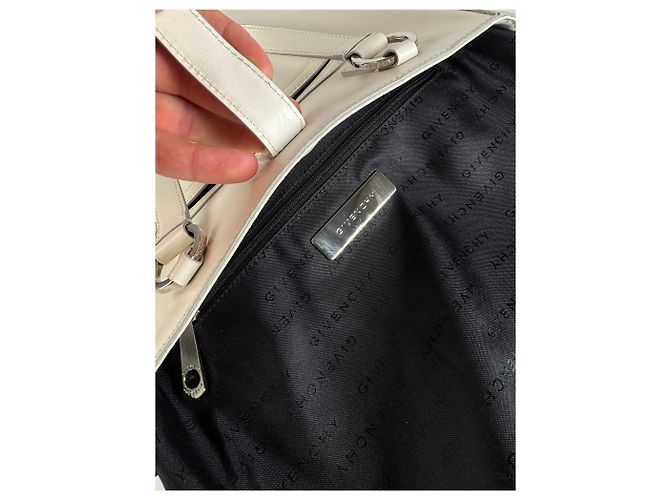 Vintage Givenchy Lederhandtasche Weiß - Ansicht 4