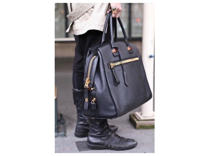 Bolsa Charlotte de couro com detalhes em esmalte grande - Tom Ford - vista 2