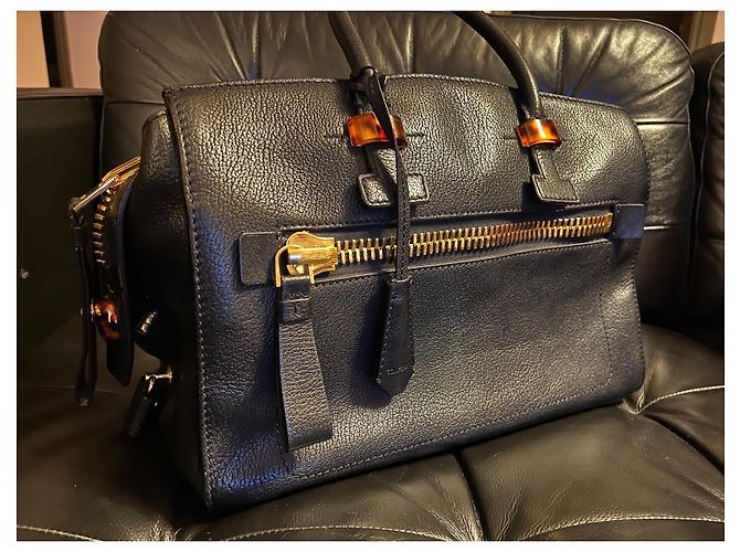 Bolsa Charlotte de couro com detalhes em esmalte grande - Tom Ford - vista 3