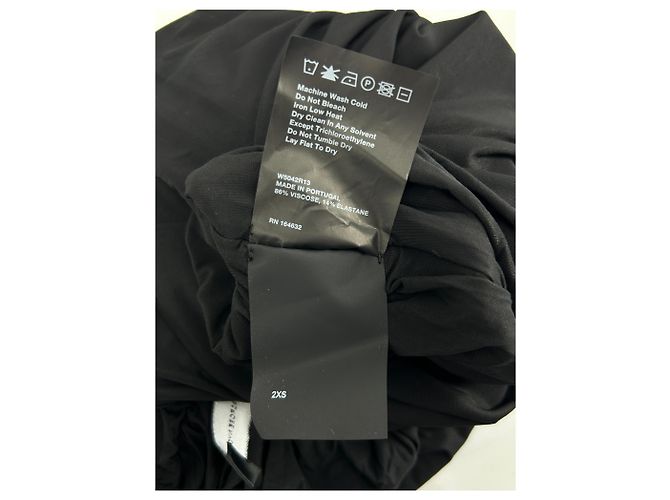 Autre Marque Vestido midi negro plisado WARDROBE NYC - vista 6