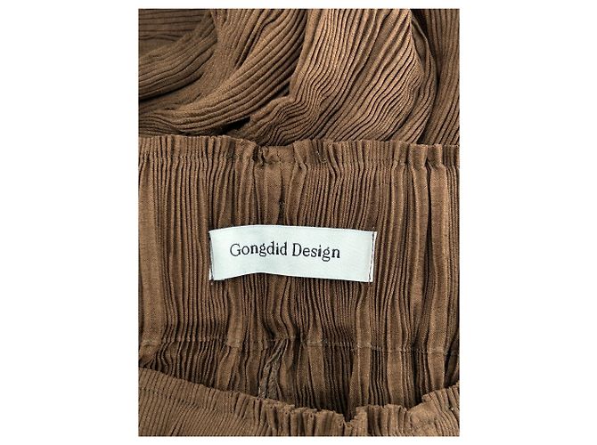 Autre Marque Pantalones plisados marrones GONGDID DESIGN Talla 34 Castaño - vista 3