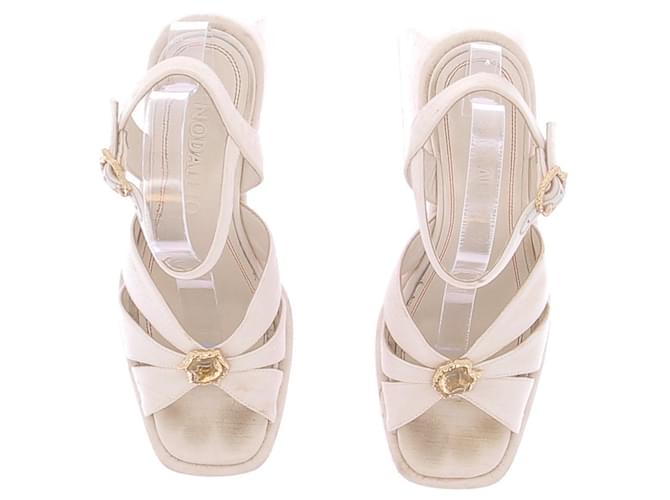 Nodaleto Sandali con piattaforma Beige - vista 6