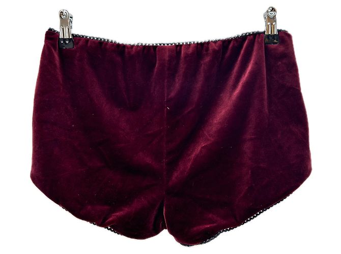 Autre Marque NIA Samtshorts in Burgunderrot - Ansicht 2
