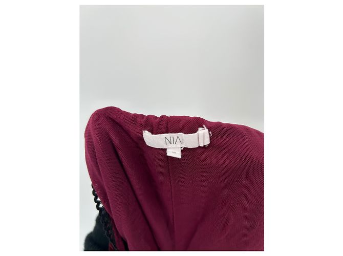 Autre Marque NIA Samtshorts in Burgunderrot - Ansicht 3