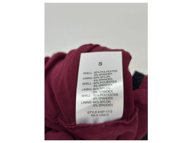 Autre Marque NIA Samtshorts in Burgunderrot - Ansicht 5