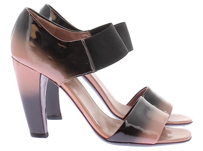 Décolleté aperte Prada nero e beige in pelle verniciata - vista 2