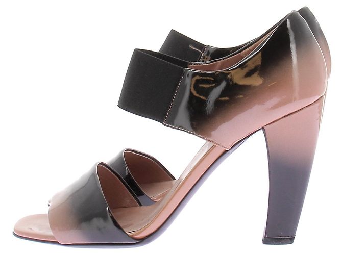 Décolleté aperte Prada nero e beige in pelle verniciata - vista 4