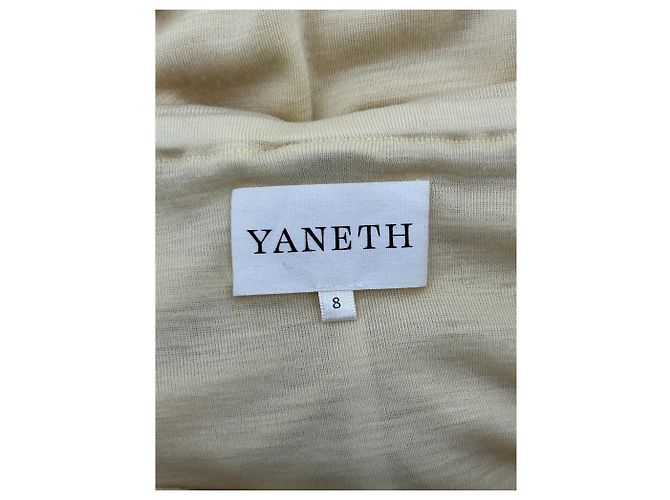Autre Marque Top plisado de lana amarilla con hombros al aire Yaneth - vista 5