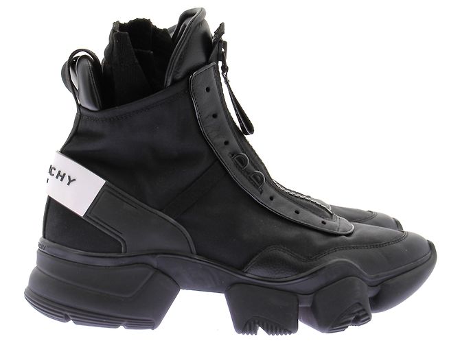 Baskets Givenchy en cuir noir Taille 42 - vue 2