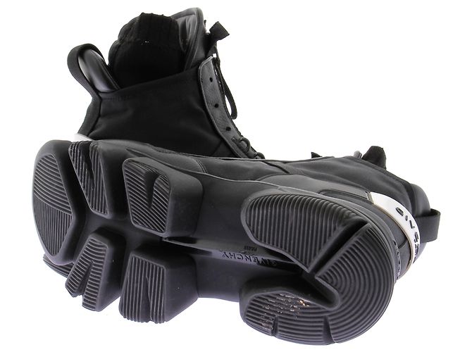 Baskets Givenchy en cuir noir Taille 42 - vue 7