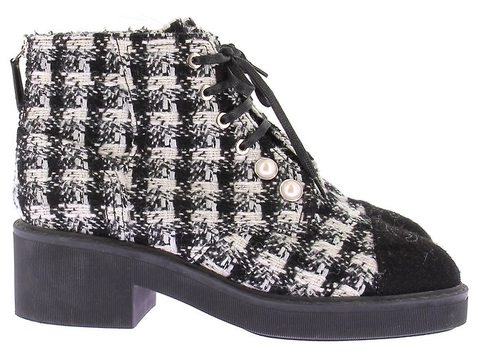 Chanel Stivali in tweed nero e bianco - vista 2