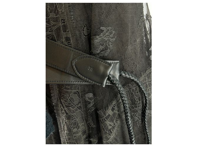 Vestido maxi de encaje negro Hermès con cinturón de cuero - vista 7