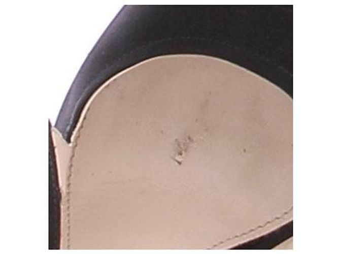 Décolleté aperte in satin nero Prada Taglia 39 - vista 10