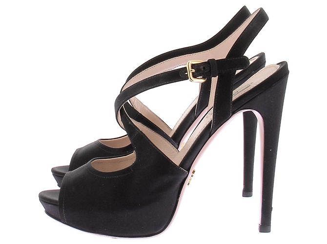 Décolleté aperte in satin nero Prada Taglia 39 - vista 3