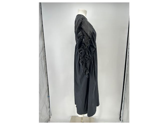 Autre Marque NYNNE Schwarzes Maxikleid mit gerafften Ärmeln - Ansicht 3