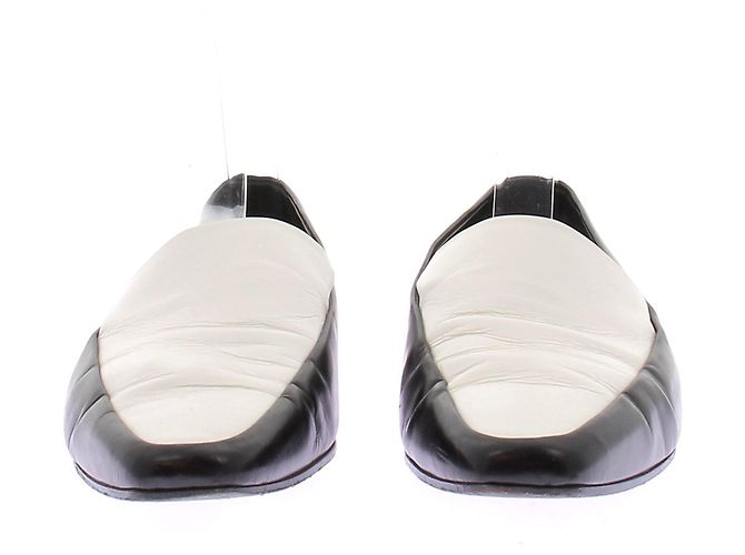 The row Mocassins noirs et blancs Black - view 4