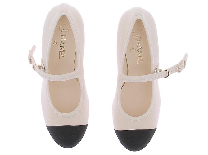 Chanel Mary Janes Canvas CC Logo Weiß - Ansicht 6