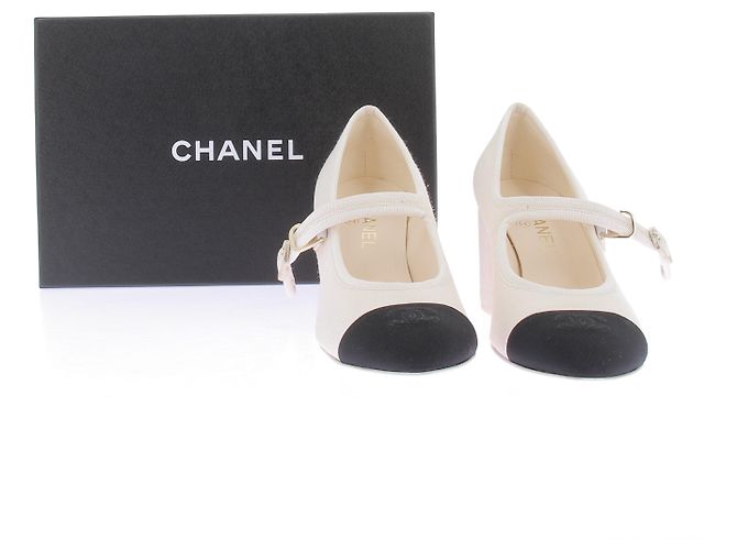 Chanel Mary Janes Canvas CC Logo Weiß - Ansicht 8