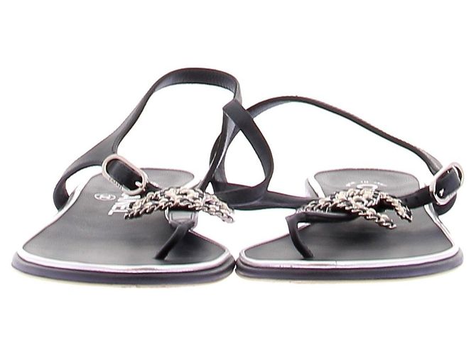 Sandali Chanel in pelle blu navy - vista 4