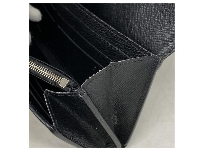Cartera Larga Twist Epi Louis Vuitton Negro - vista 9