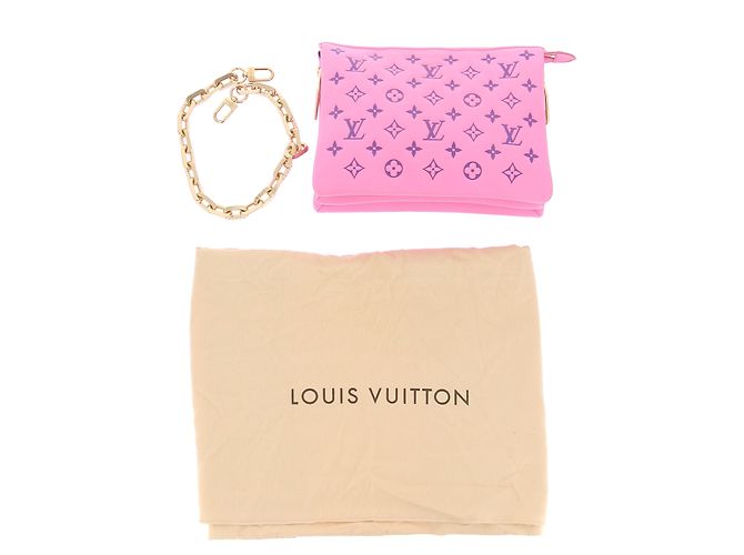 Louis Vuitton Borsa a mano rosa "Coussin GM" - vista 11
