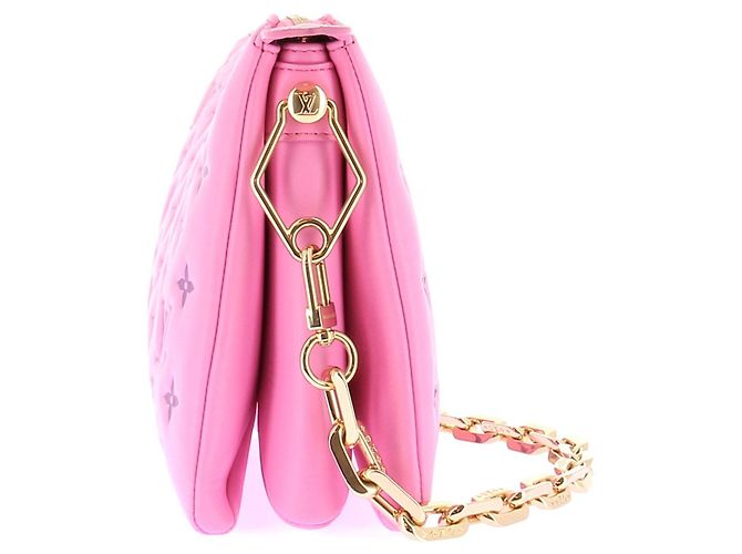 Louis Vuitton Borsa a mano rosa "Coussin GM" - vista 4