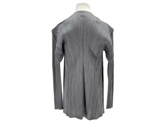 Graue Pleats Please Jacke aus Polyester Größe 5 - Ansicht 2