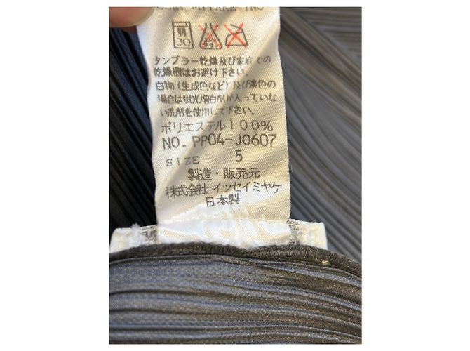Graue Pleats Please Jacke aus Polyester Größe 5 - Ansicht 6