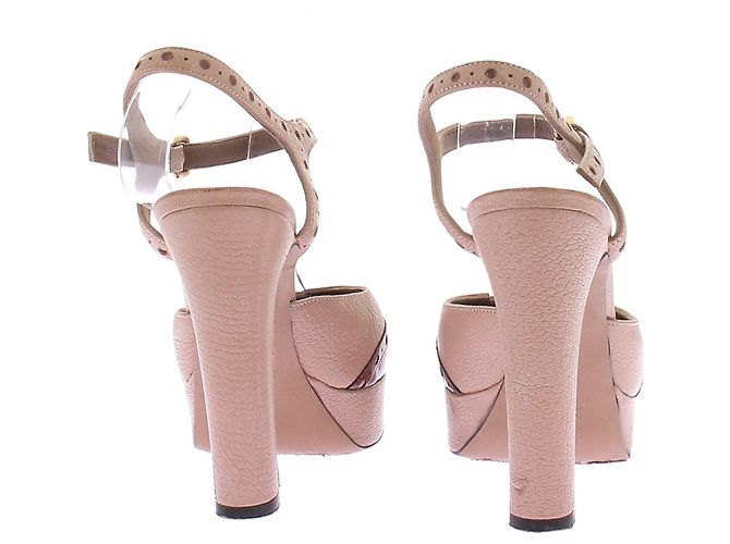 Décolleté con plateau Marni in pelle marrone - vista 5