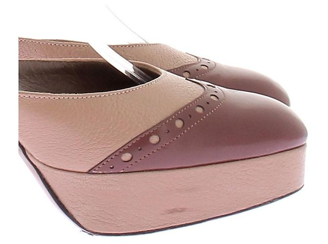 Décolleté con plateau Marni in pelle marrone - vista 9