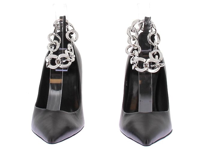 The Kooples Schwarze Lederpumps mit silberner Kette - Ansicht 4