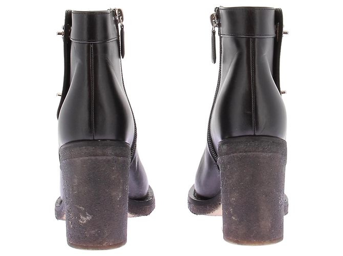 Botines de tacón de cuero negro Chanel con cierre CC - vista 5
