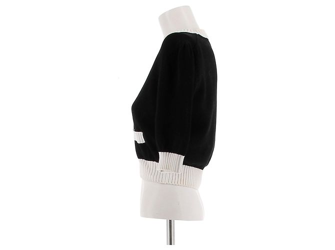 Suéter cropped preto e branco Prada com logo bordado - vista 4