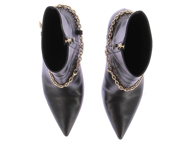 Louis Vuitton Botines de cuero negro con cadena dorada Talla 38 - vista 6