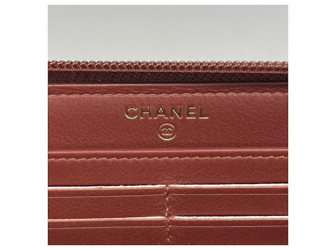 Cartera Larga Chanel Boy en Burdeos - vista 4