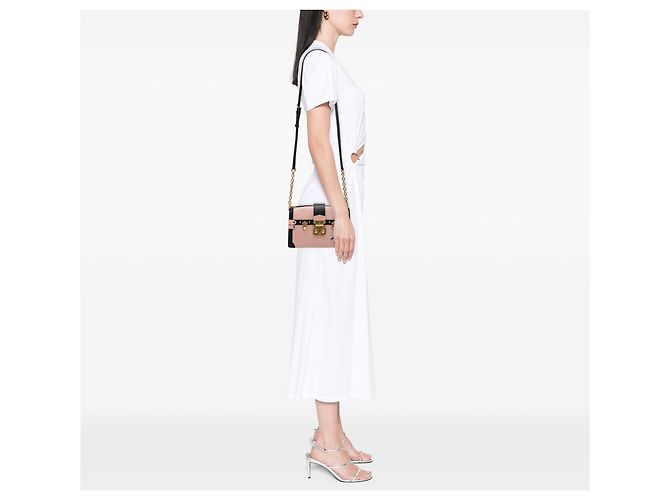 Clutch Trunk Epi Rosa Louis Vuitton - vista 6