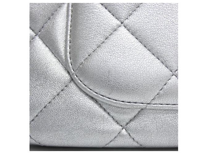 Borsa a spalla in pelle argentata Chanel AS4599 Argento - vista 5