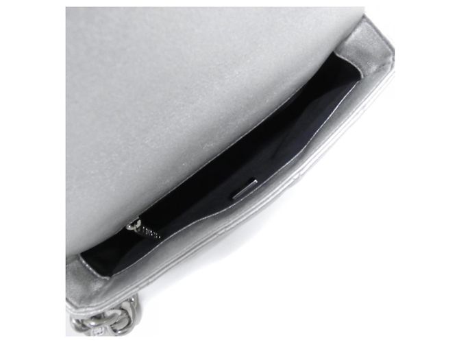 Borsa a spalla in pelle argentata Chanel AS4599 Argento - vista 7