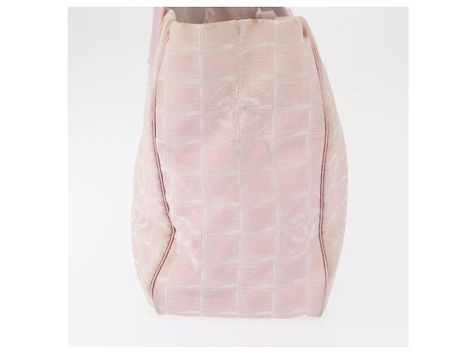 Bolsa Tote de Nylon Média da Linha de Viagem Chanel Rosa - vista 3