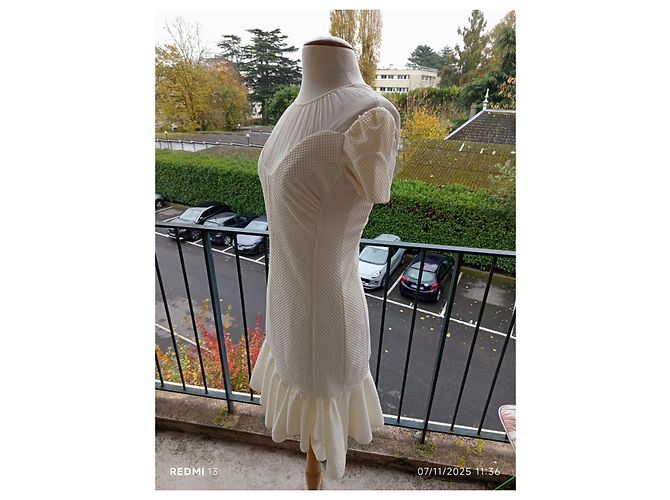 Nina Ricci Kleid aus Seide Creme Roh - Ansicht 4