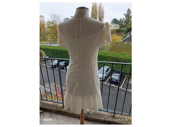 Nina Ricci Kleid aus Seide Creme Roh - Ansicht 5