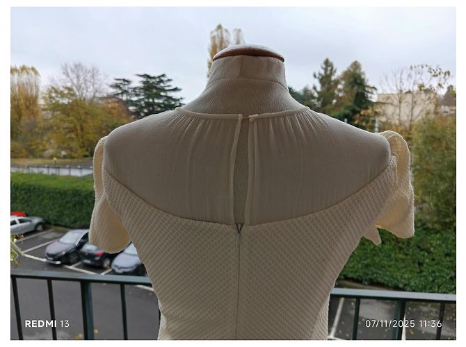 Nina Ricci Kleid aus Seide Creme Roh - Ansicht 6