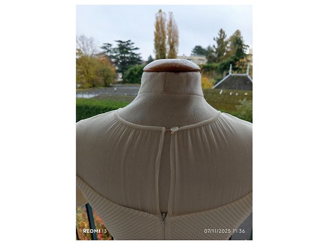 Nina Ricci Kleid aus Seide Creme Roh - Ansicht 7