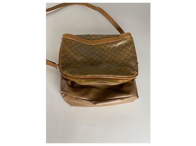 Céline Vintage Celine Paris Triomphe Monogramm Schultertasche aus Kamel-Leder - Ansicht 3