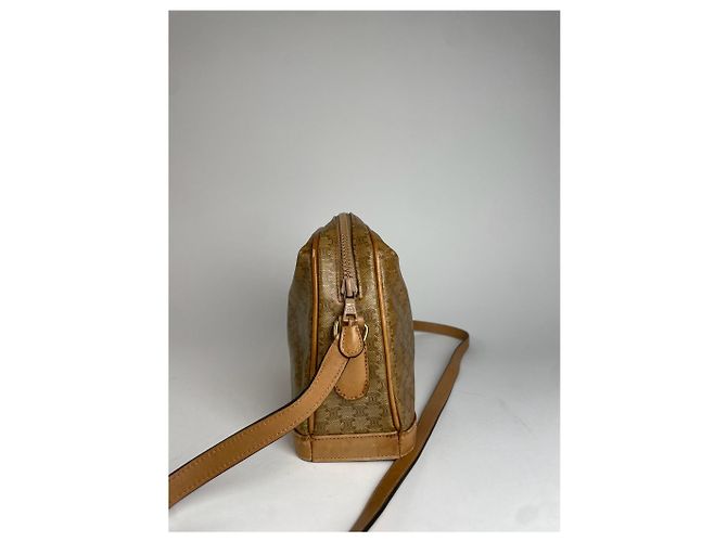 Céline Vintage Celine Paris Triomphe Monogramm Schultertasche aus Kamel-Leder - Ansicht 7