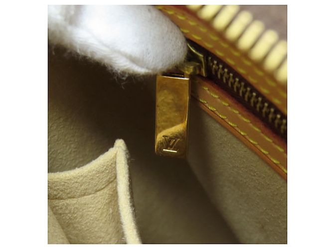 Borsa a Spalla Looping MM M51146 di Louis Vuitton Monogramma - vista 11