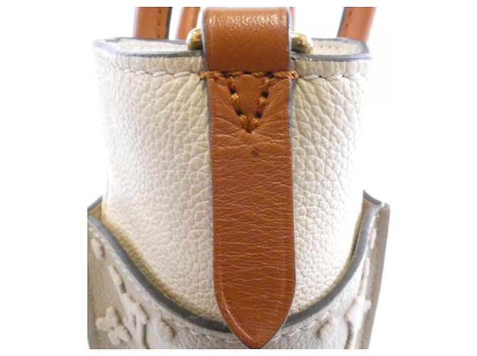 Louis Vuitton On My Side MM Handbag - view 5