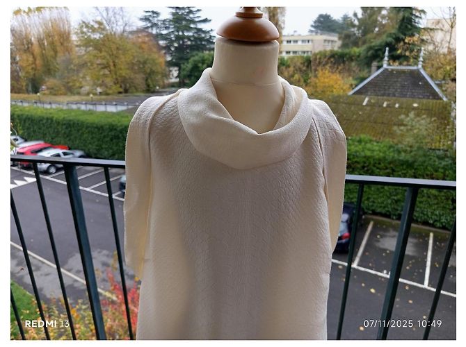 Stella Mc Cartney Vestido Stella McCartney Blanco de Rayón - vista 2