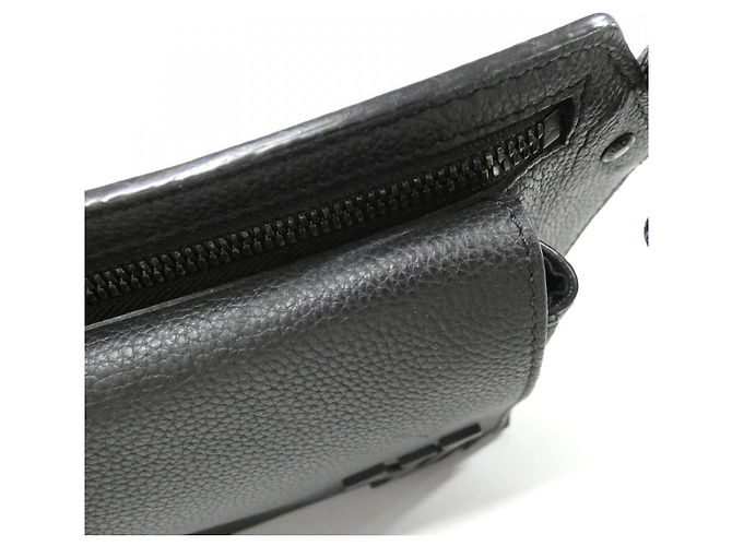 Borsa a spalla Louis Vuitton LV Aerogram Takeoff in pelle di vitello Nero - vista 7