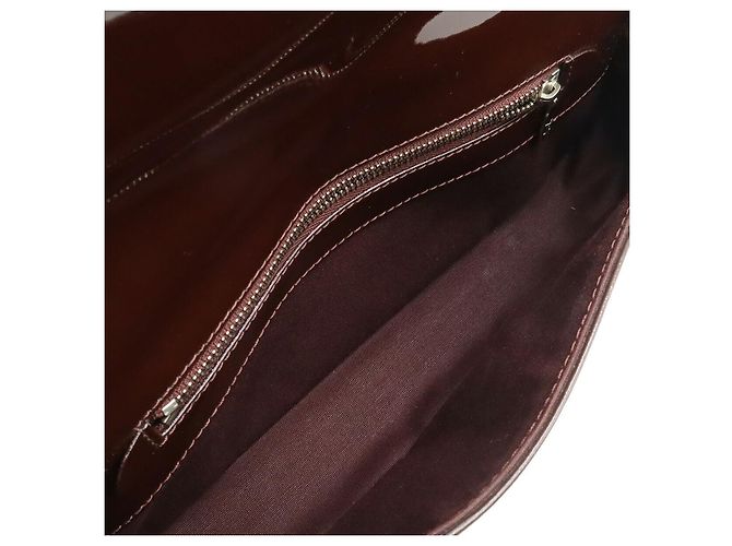 Clutch Epi Elettrico Pochette Sobe Louis Vuitton Marrone - vista 6